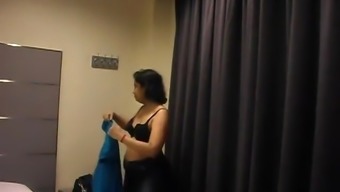 Indian desi aunty with boss in hotel.mp4