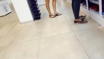 Teens sexy legs feets toes in mini skirts