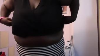 Ebony BBW Huge Tits