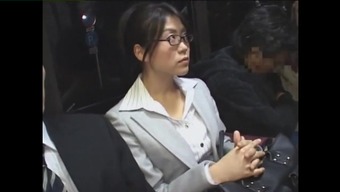 Dangerous bus japanese 04
