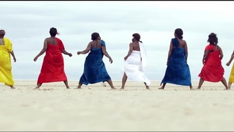 African women twerking , best in the world