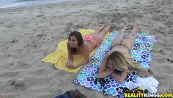 beach bum nudist
