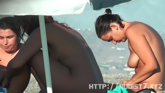 Sexy amateur hidden beach voyeur video on the nudist beach
