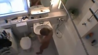 Hidden Cam - Bathroom Girl
