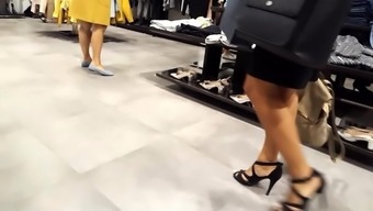 Fr's sexy legs feets high heels walk at shopping