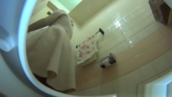 Asian pees on public wc