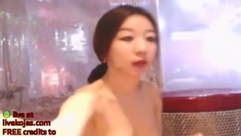 Korean sensual camgirl hot bathroom show