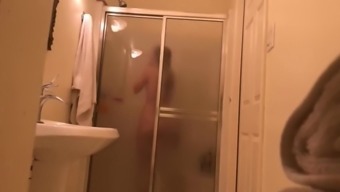 Spying My New Girlfriend Taking Shower (Real)