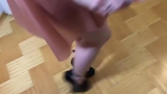 Bupshi - extreme heels, plugs & masturbation