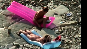 Mature couple quick handjob and fucking on beach voyeur