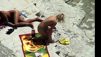 Voyeur on public beach Oral Sex sex