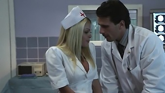Nurse in love is carnal with doctor who needs just to make it