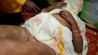 Indian Desi Aunty Has Sex With Young Boy Hardcore Fucking Hindi