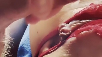 Pussyfucking extremely close up. Creampie
