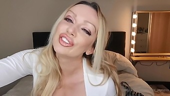 Blonde Milf With Big Boobs Playing Cam Free Porn