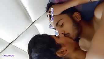 Indian girl's boyfriend gives her a creampie surprise in hotel room