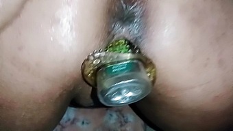 Bhabhi's pussy is filled with cum