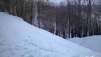 Russian beauty gives a mouthwatering blowjob in the snow