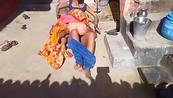 Indian Outdoor Nudist Bhabhi's Sexy Creampie