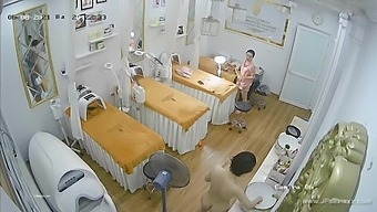 Asian beautician in a Chinese cosmetic salon